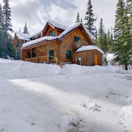 Rustic Breckenridge Cabin With Hot Tub And Deck